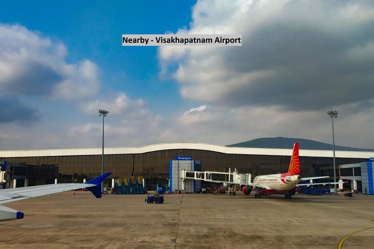 Oyo Lalitha Delight Hotel Visakhapatnam Ngoại thất bức ảnh